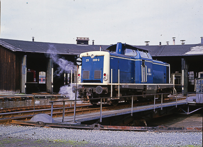 DB 211 088 - Schwandorf-Bw_-17-07-1985.JPG